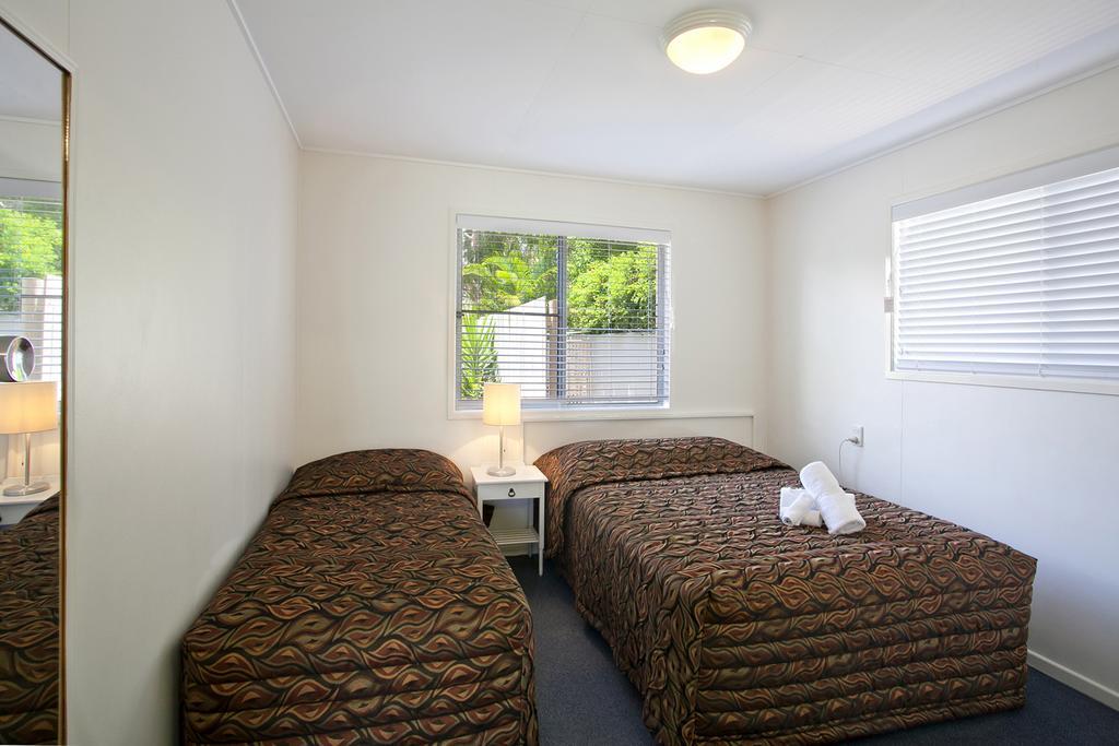 Regency Waterfront Noosa Aparthotel Noosaville Room photo